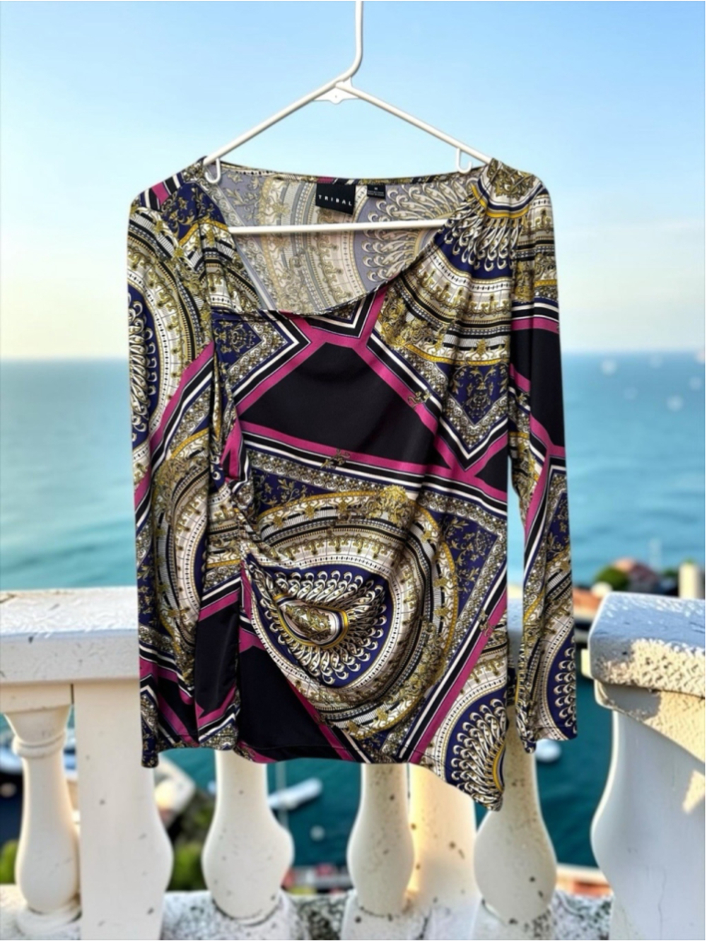 Tribal Career Blouse Womens Medium Long Sleeves Geometric Pleats Stretch